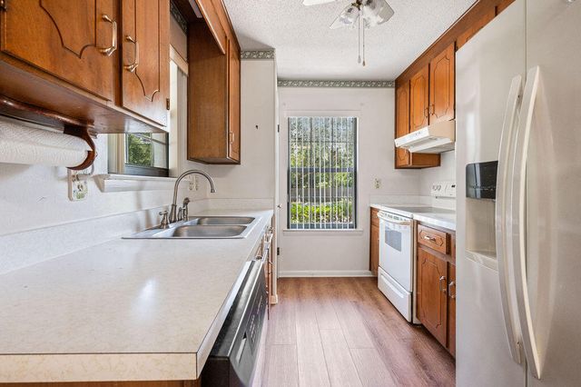 1045 Juniper Avenue, Niceville, FL 32578