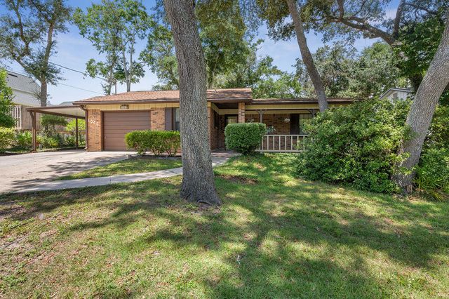 1045 Juniper Avenue, Niceville, FL 32578