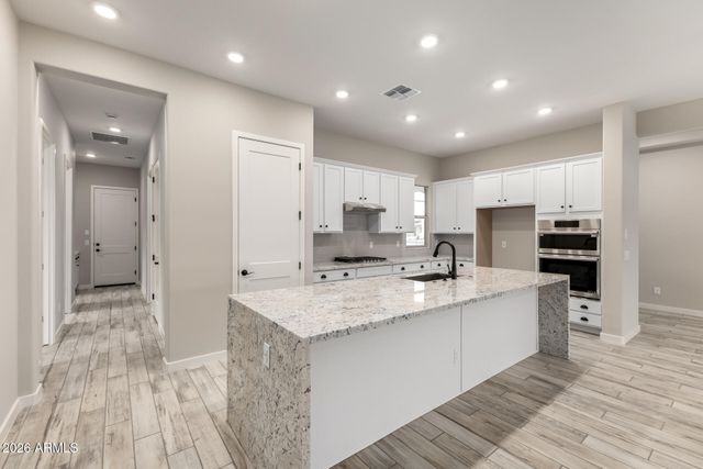 8819 N 173RD Avenue, Waddell, AZ 85355