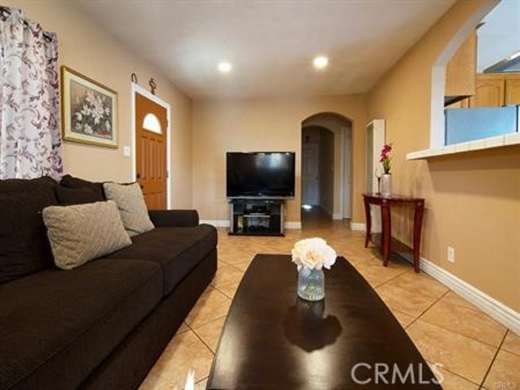 4525 W 137th, Hawthorne, CA 90250