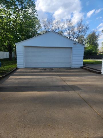 16612 Minnetonka Boulevard, Minnetonka, MN 55345