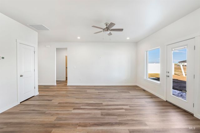 2018 Regan St, Jerome, ID 83338