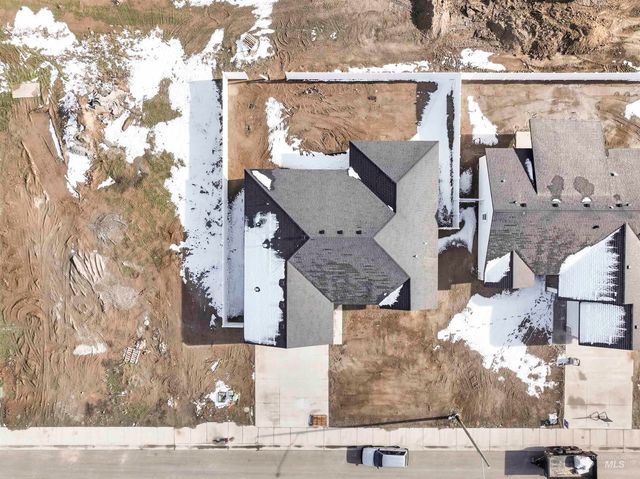 2018 Regan St, Jerome, ID 83338