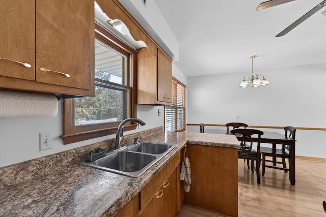 532 Rose Ann DRIVE, Burlington, WI 53105