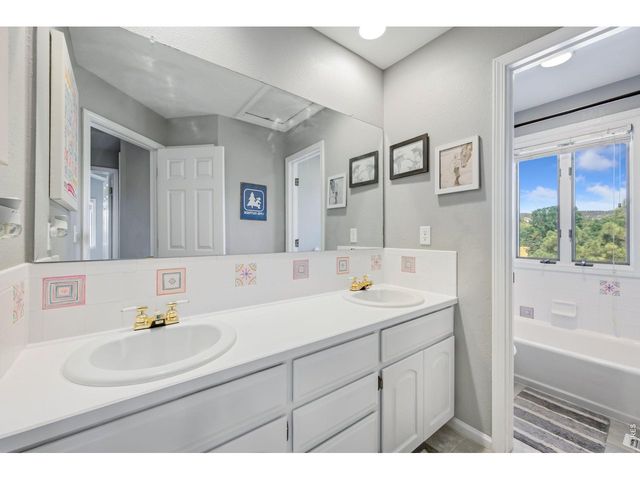 5620 Wild Plum Dr, Loveland, CO 80537