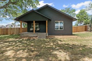 760 E Highland Road, Red Oak, TX 75154