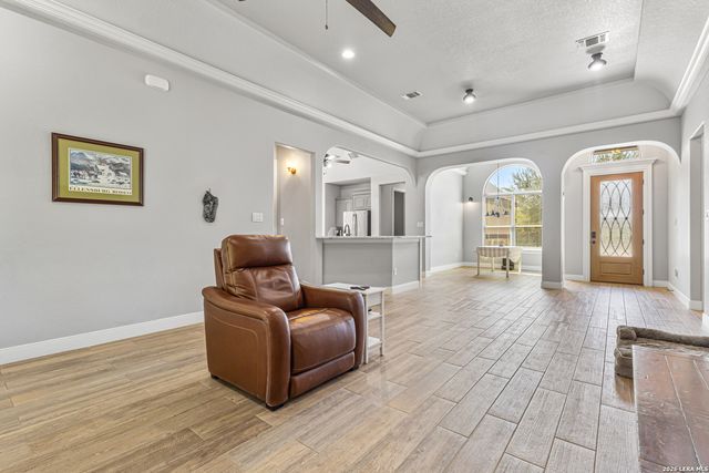 291 Strasbourg, Castroville, TX 78009