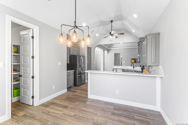 291 Strasbourg, Castroville, TX 78009