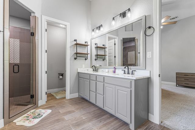 291 Strasbourg, Castroville, TX 78009