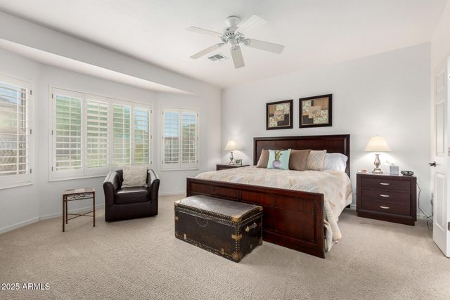 1189 W CUTLEAF Circle, San Tan Valley, AZ 85143