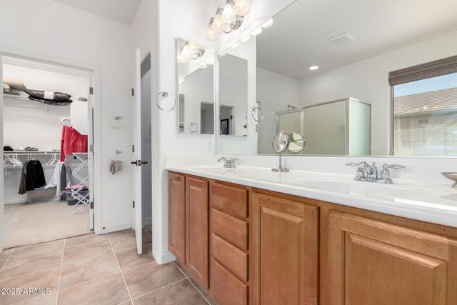 1189 W CUTLEAF Circle, San Tan Valley, AZ 85143