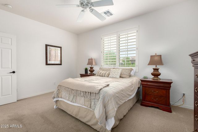 1189 W CUTLEAF Circle, San Tan Valley, AZ 85143