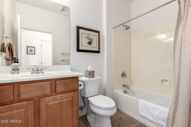 1189 W CUTLEAF Circle, San Tan Valley, AZ 85143