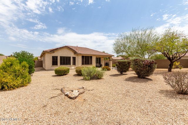 1189 W CUTLEAF Circle, San Tan Valley, AZ 85143