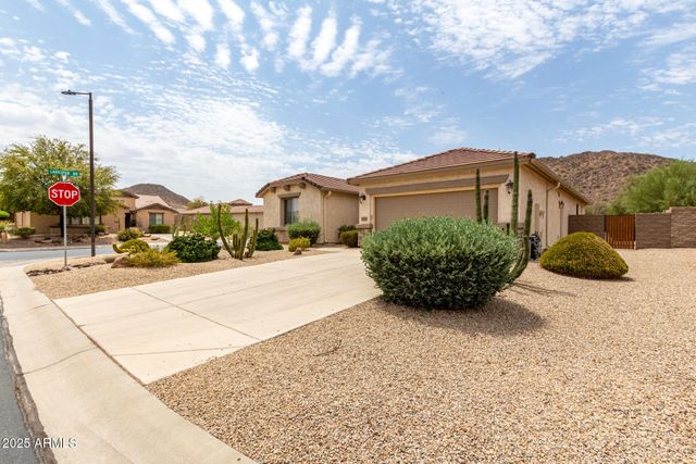 1189 W CUTLEAF Circle, San Tan Valley, AZ 85143