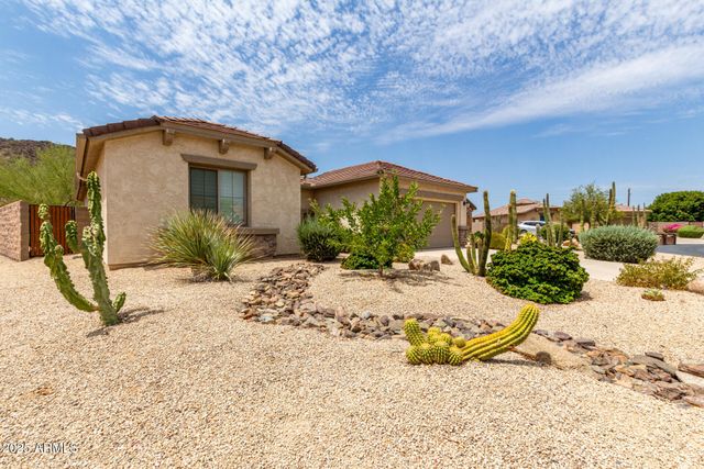 1189 W CUTLEAF Circle, San Tan Valley, AZ 85143