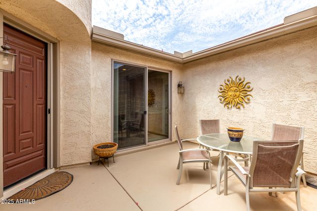 1189 W CUTLEAF Circle, San Tan Valley, AZ 85143