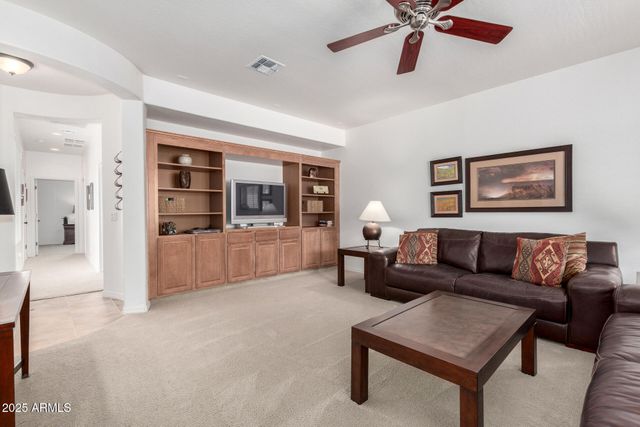 1189 W CUTLEAF Circle, San Tan Valley, AZ 85143