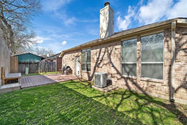 1830 Sherwood Forest Circle, League City, TX 77573