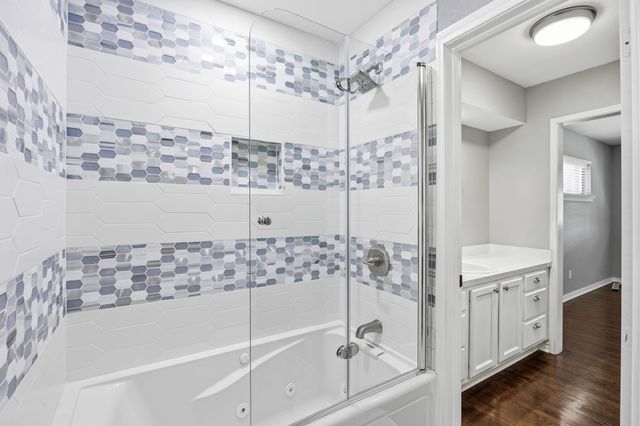 1636 W Red Bird Lane, Dallas, TX 75232