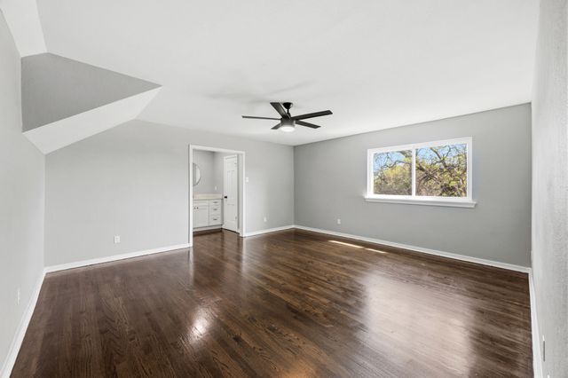 1636 W Red Bird Lane, Dallas, TX 75232