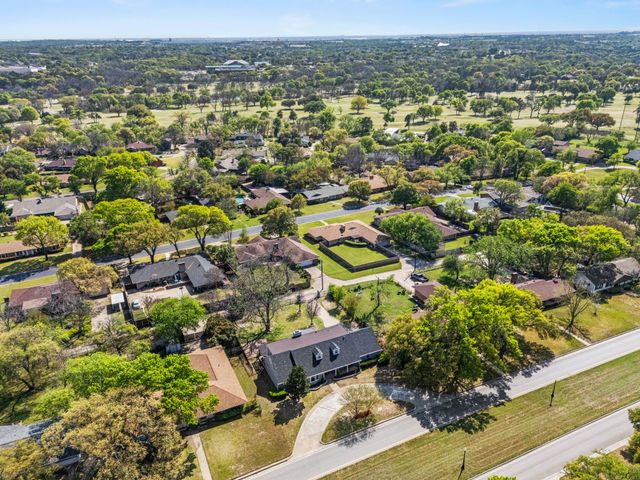 1636 W Red Bird Lane, Dallas, TX 75232