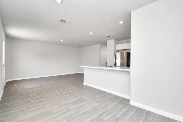 1361 Road 5102, Cleveland, TX 77327