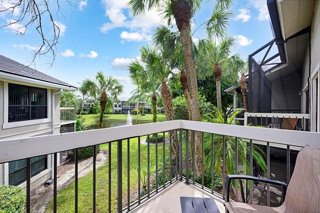 11863 Wimbledon Circle 543, Wellington, FL 33414