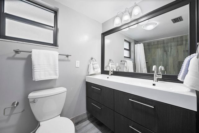 11863 Wimbledon Circle 543, Wellington, FL 33414