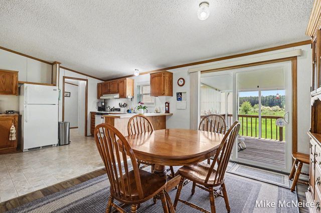 2079 W Mcmillan Road, Fruitland Twp, MI 49445
