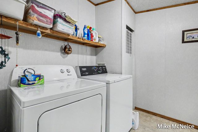 2079 W Mcmillan Road, Fruitland Twp, MI 49445