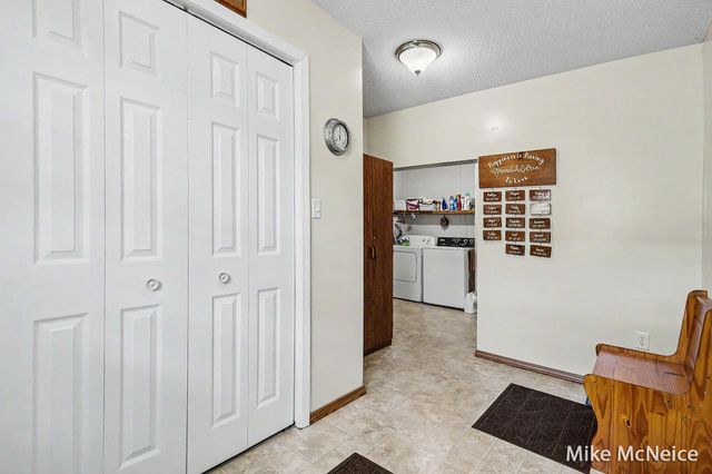 2079 W Mcmillan Road, Fruitland Twp, MI 49445