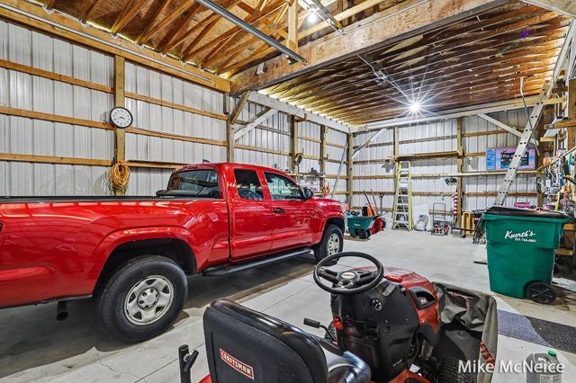 2079 W Mcmillan Road, Fruitland Twp, MI 49445