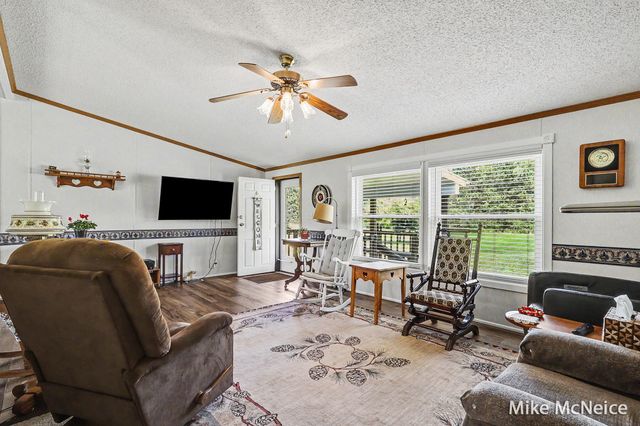 2079 W Mcmillan Road, Fruitland Twp, MI 49445