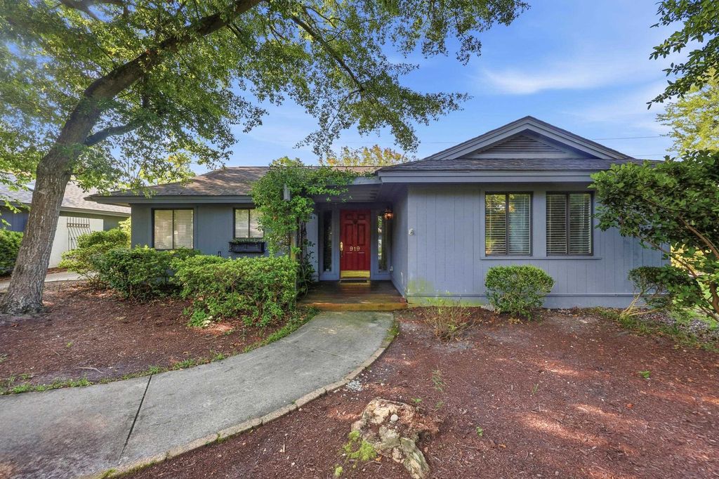 919 Cedarwood Circle, Myrtle Beach, SC 29572 — exterior