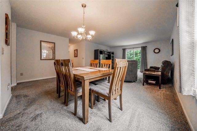 27282 Emerald Oval N, Olmsted Twp, OH 44138