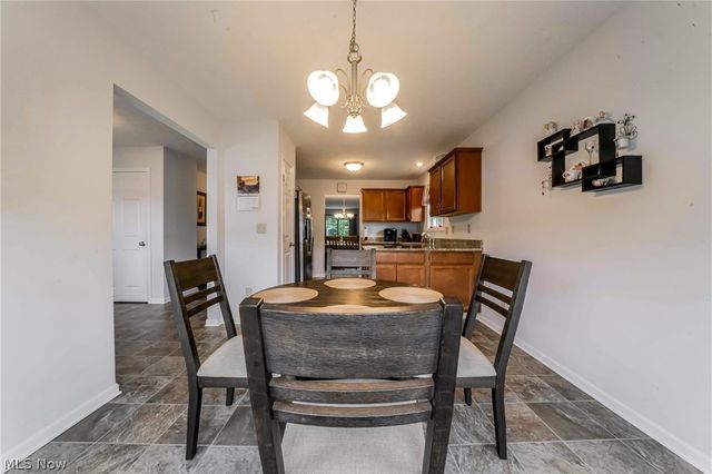 27282 Emerald Oval N, Olmsted Twp, OH 44138
