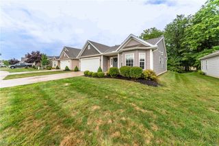 27282 Emerald Oval N, Olmsted Twp, OH 44138