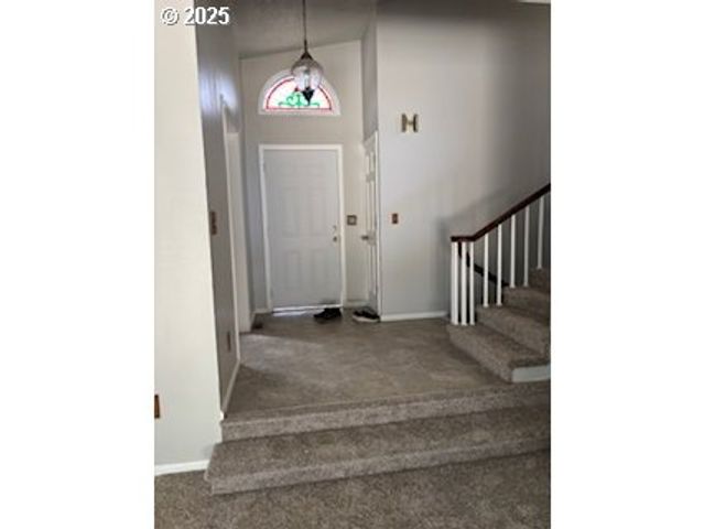 1484 YASEK Loop, Toledo, OR 97391