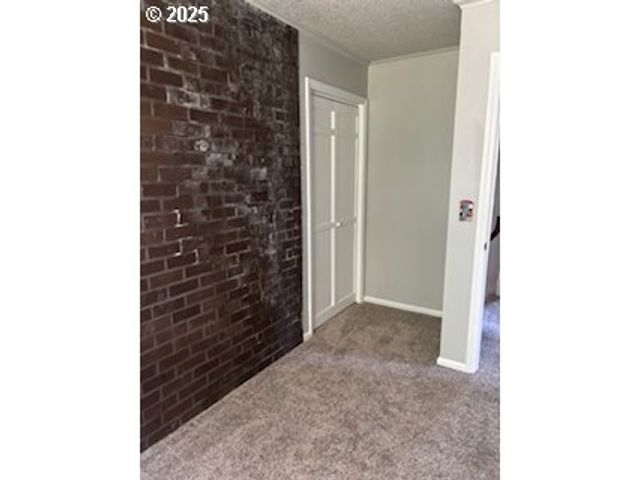 1484 YASEK Loop, Toledo, OR 97391