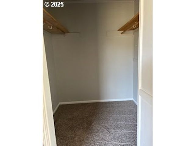 1484 YASEK Loop, Toledo, OR 97391