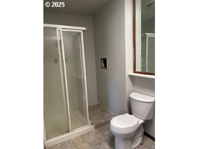 1484 YASEK Loop, Toledo, OR 97391