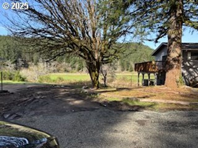 1484 YASEK Loop, Toledo, OR 97391