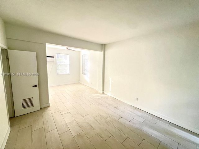 135 3rd St 25, Miami Beach, FL 33139