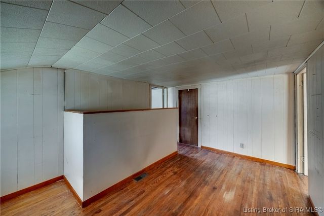 1414 E 9th Street, Jeffersonville, IN 47130