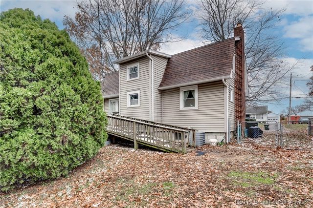 1414 E 9th Street, Jeffersonville, IN 47130