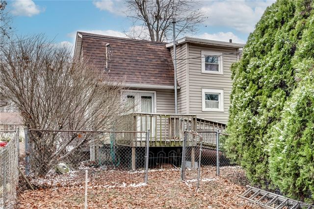 1414 E 9th Street, Jeffersonville, IN 47130