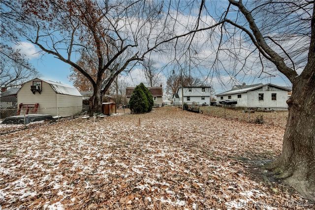 1414 E 9th Street, Jeffersonville, IN 47130