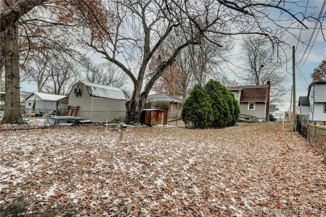 1414 E 9th Street, Jeffersonville, IN 47130