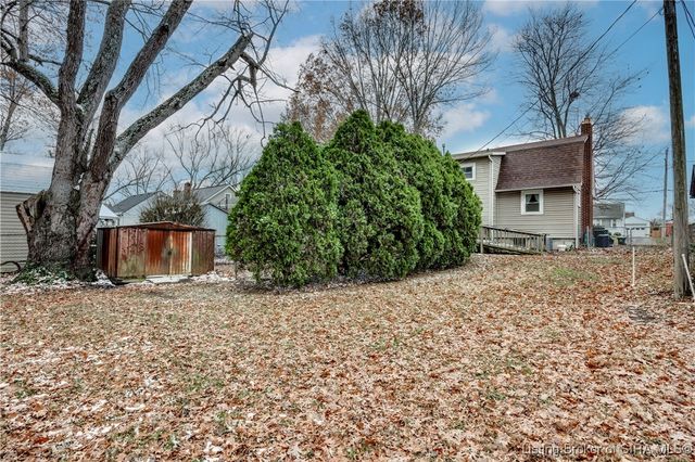 1414 E 9th Street, Jeffersonville, IN 47130